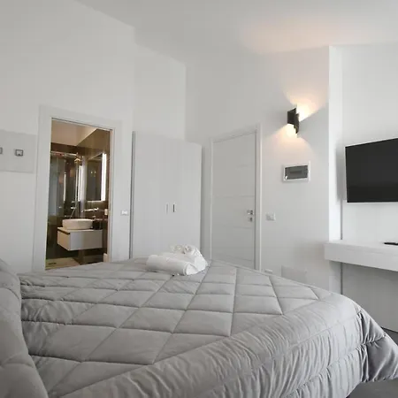 Cavour Guest house *