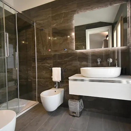 Πανσιόν Cavour 3*